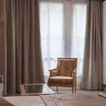 프린세스 캐롤라인 호텔 3*