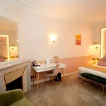 Princesse Caroline 3* Paris