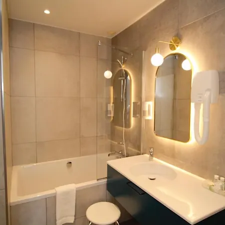 Princesse Caroline Hotel Paris