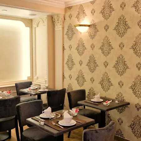 Princesse Caroline Hotel 3*