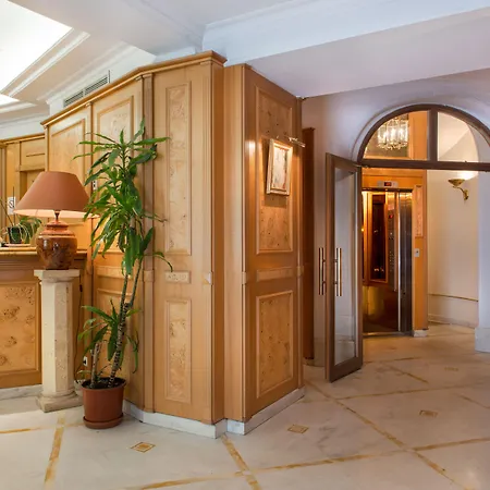 Princesse Caroline 3*