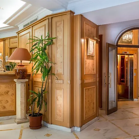 Princesse Caroline 3*