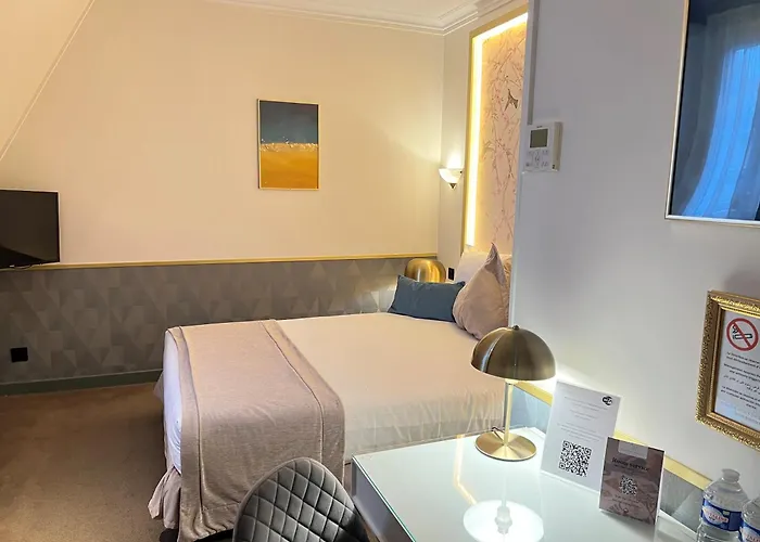 프린세스 캐롤라인 호텔 3*