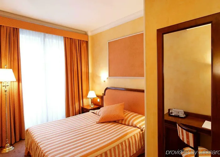 Otel Princesse Caroline Paris