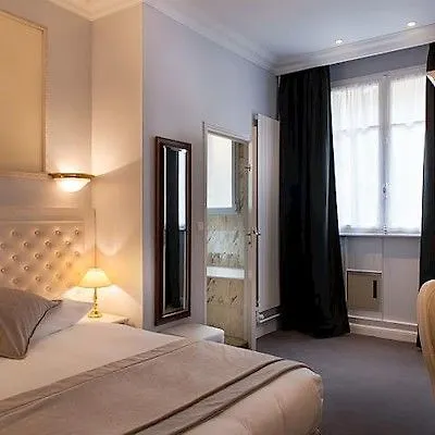 מלון Princesse Caroline 3*