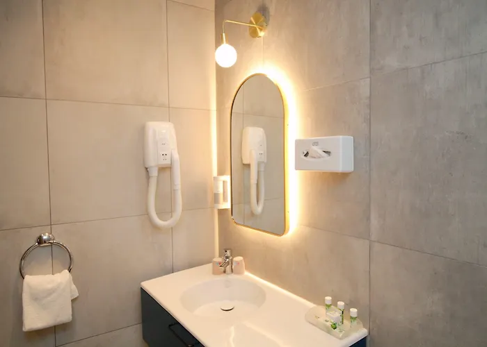 卡洛琳公主酒店 3*